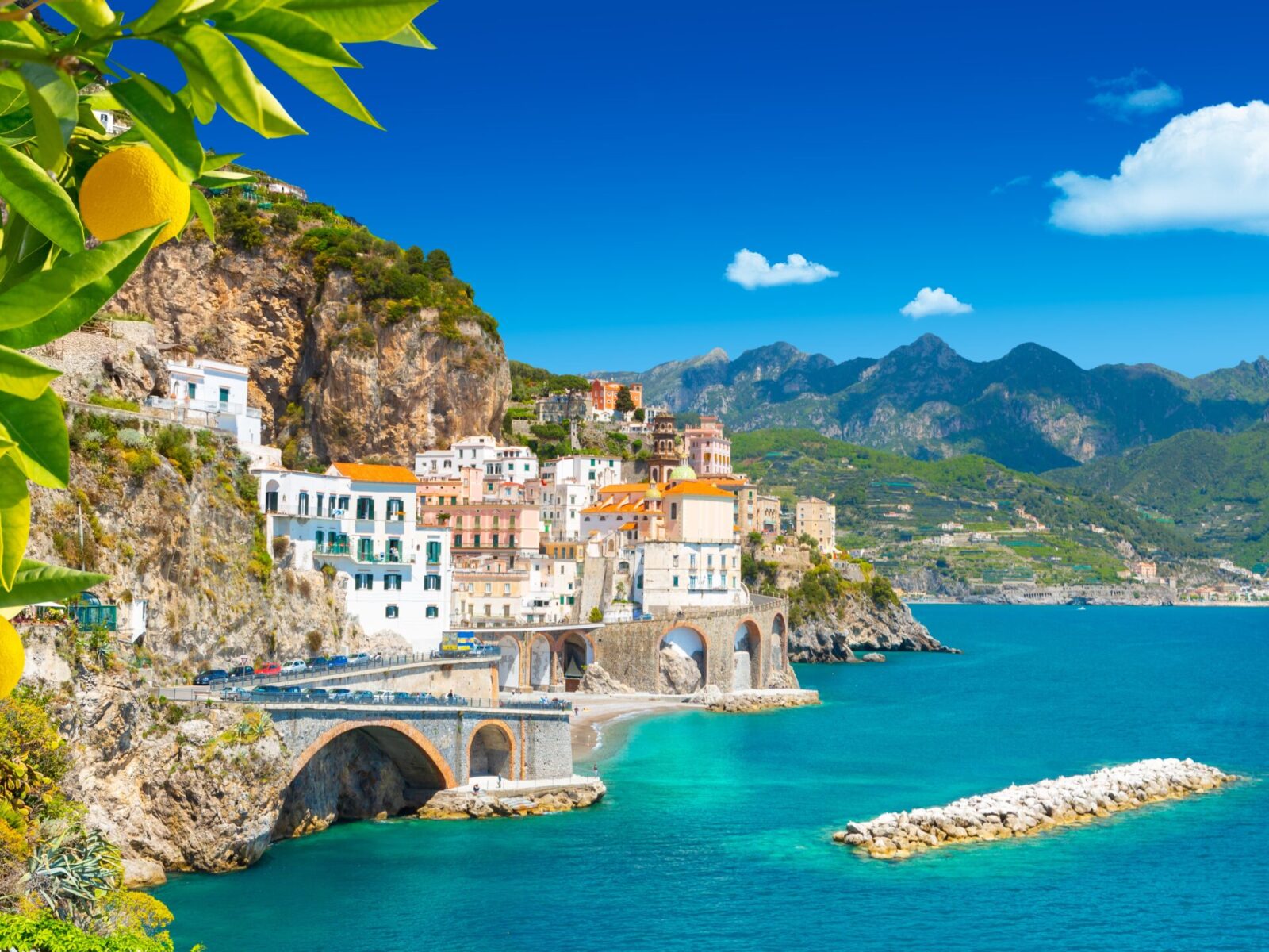 Beautiful,View,Of,Amalfi,On,The,Mediterranean,Coast,With,Lemons