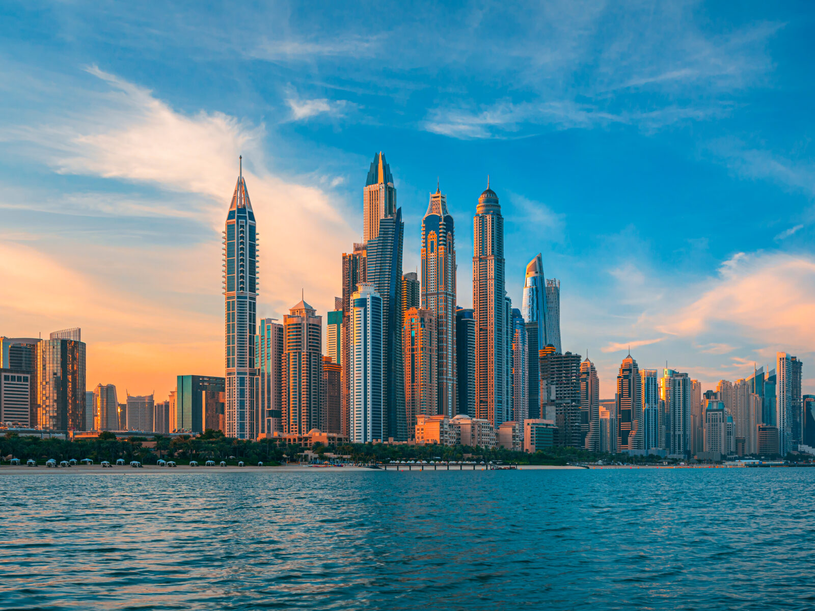 Amazing,Dubai,Marina,And,Famous,Jumeirah,Beach,At,Sunrise,,United