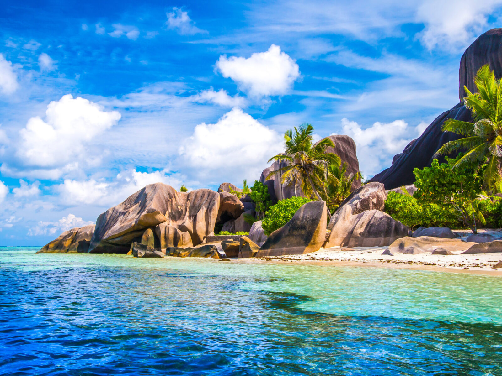 The,Famous,Beach,,Source,D’argent,At,La,Digue,Island,,Seychelles