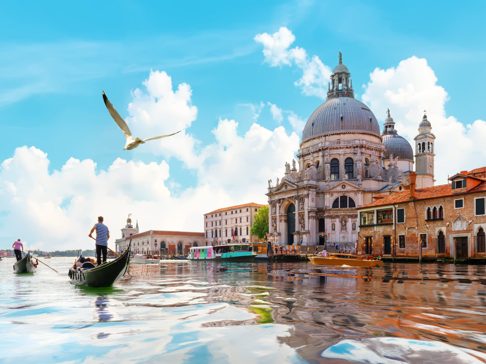 Ride,On,Gondolas,Along,The,Gand,Canal,In,Venice,,Italy