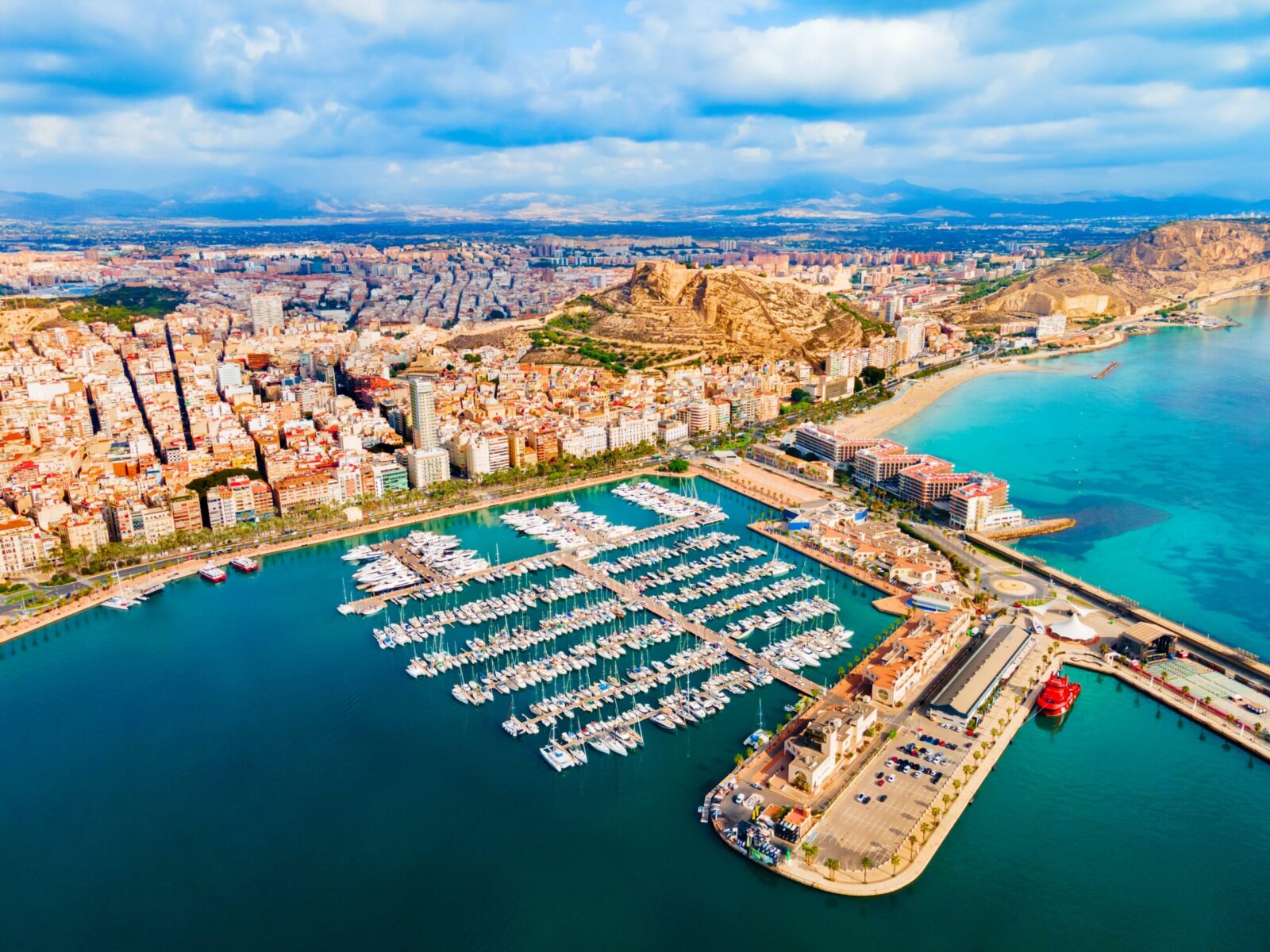 Alicante,City,Port,With,Boats,And,Yachts,Aerial,Panoramic,View.