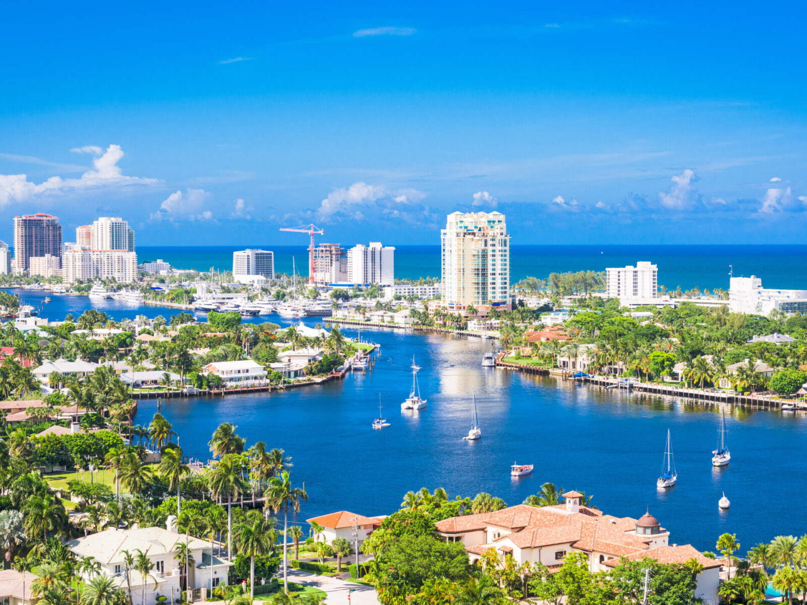 Fort,Lauderdale,,Florida,,Usa,Skyline,Over,Barrier,Island.