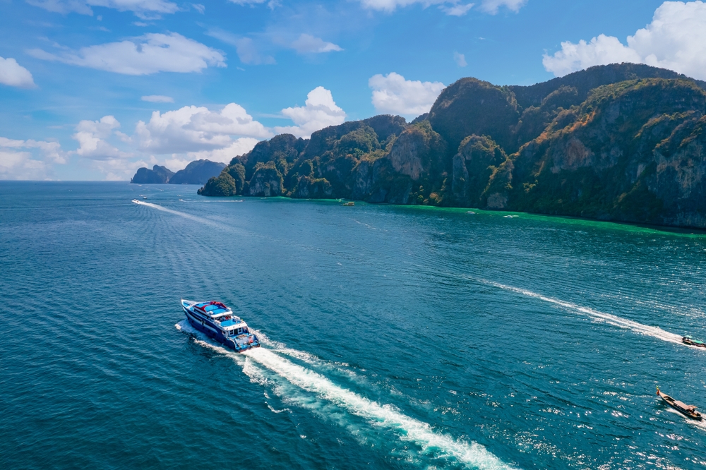 Large,Ship,Ferry,From,Phuket,To,Phi,Phi,,Krabi,Thailand.